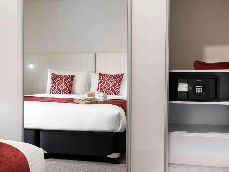 Ramada Vetroblu Scarborough Beach image