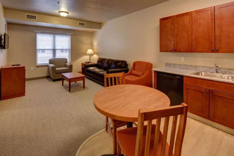 Clarion Hotel Suites image
