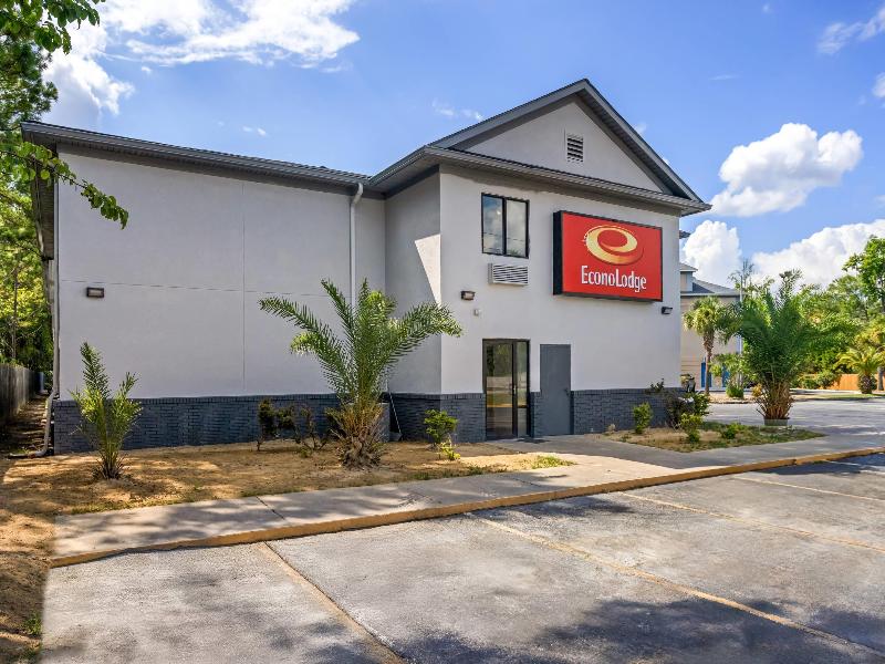 Econo Lodge Jesup GA image