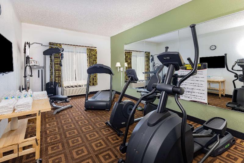 Econo Lodge Jesup GA image
