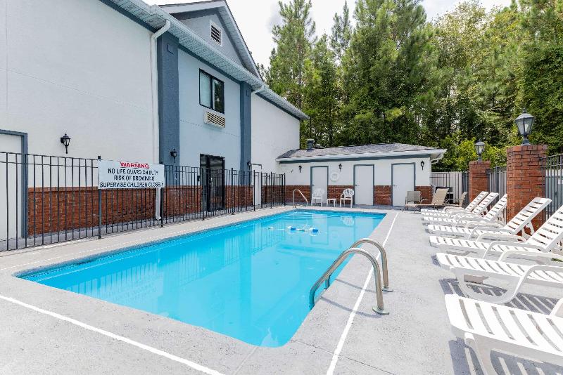 Econo Lodge Jesup GA image