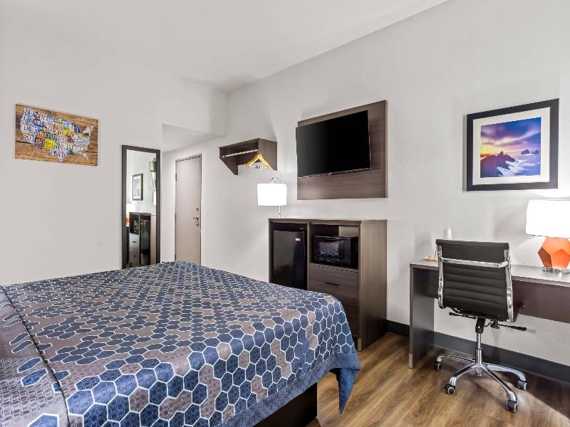 Econo Lodge Jesup GA image