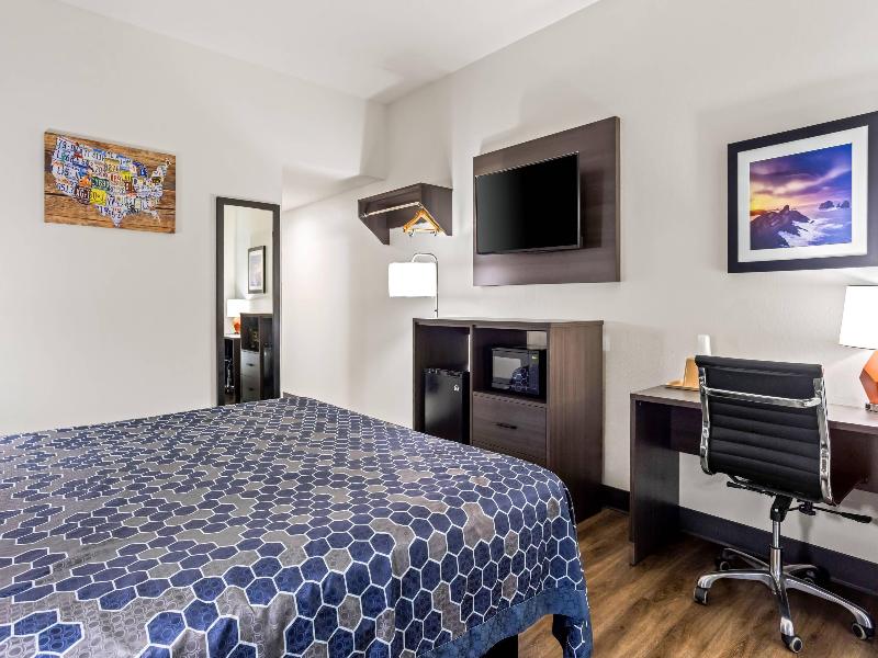 Econo Lodge Jesup GA image