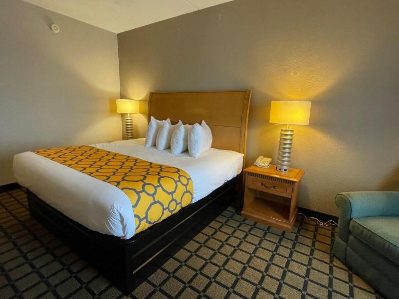Baymont By Wyndham West Plains image