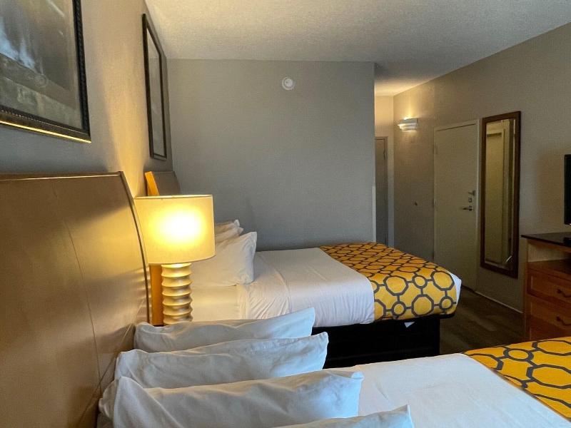 Baymont By Wyndham West Plains image