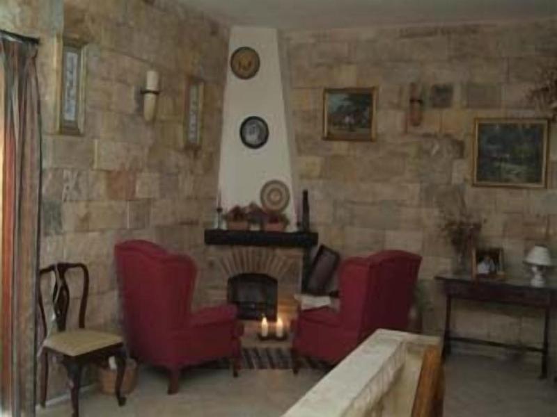 Ta' Bertu Host Family Bed & Breakfast