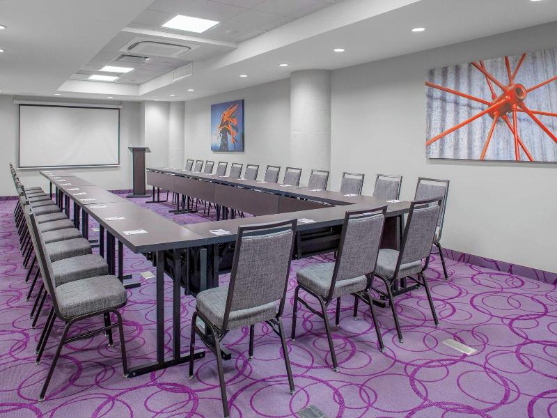 Fairfield Inn & Suites Dallas Downtown image