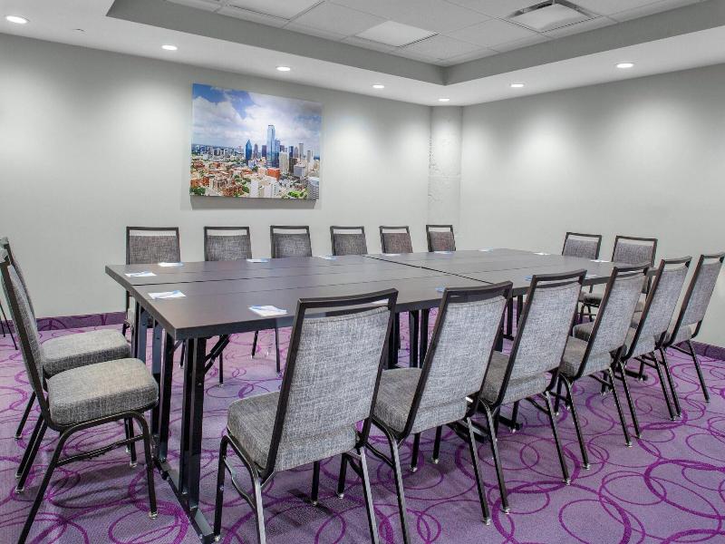 Fairfield Inn & Suites Dallas Downtown image