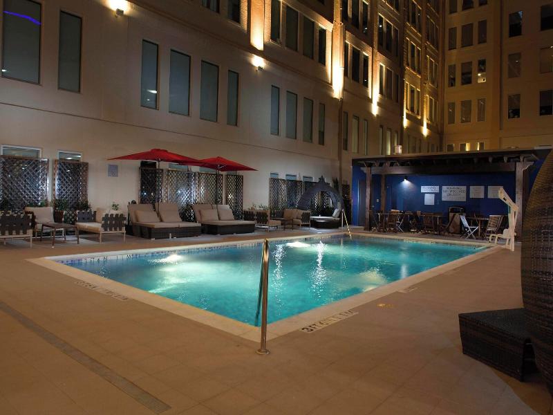 Fairfield Inn & Suites Dallas Downtown image