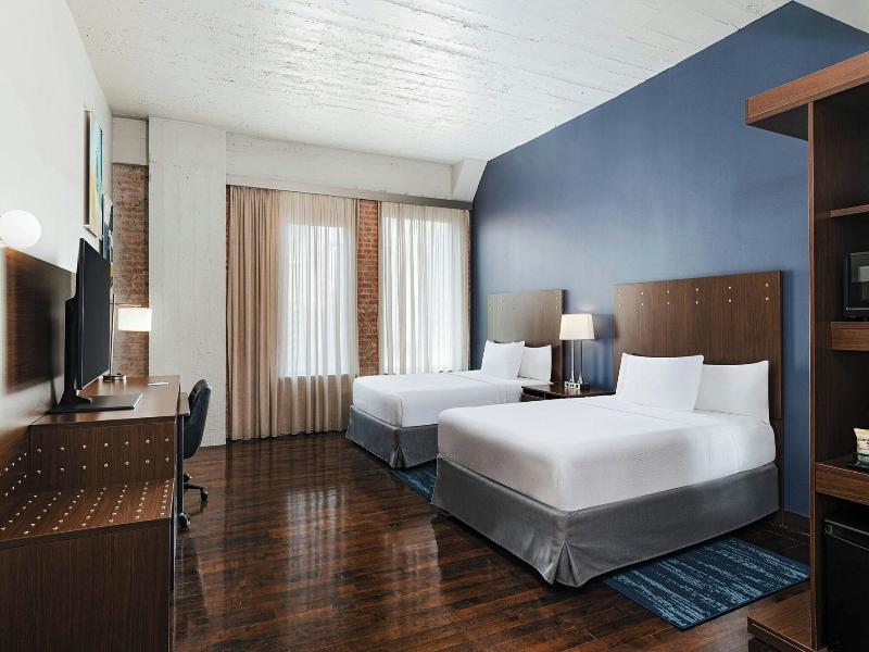 Fairfield Inn & Suites Dallas Downtown image