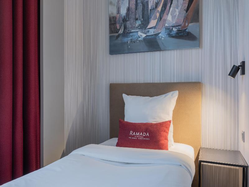 Ramada The Hague Scheveningen image