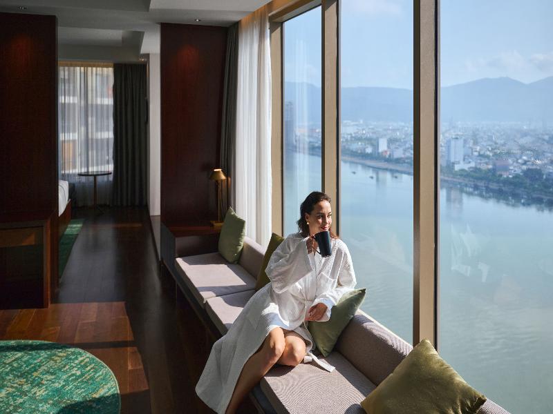 Hilton Da Nang image