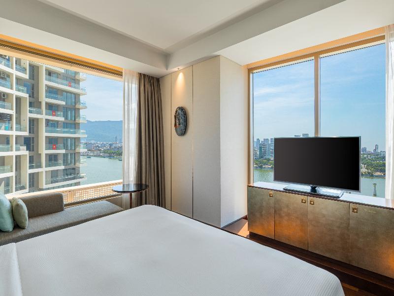 Hilton Da Nang image