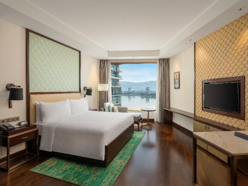 Hilton Da Nang image