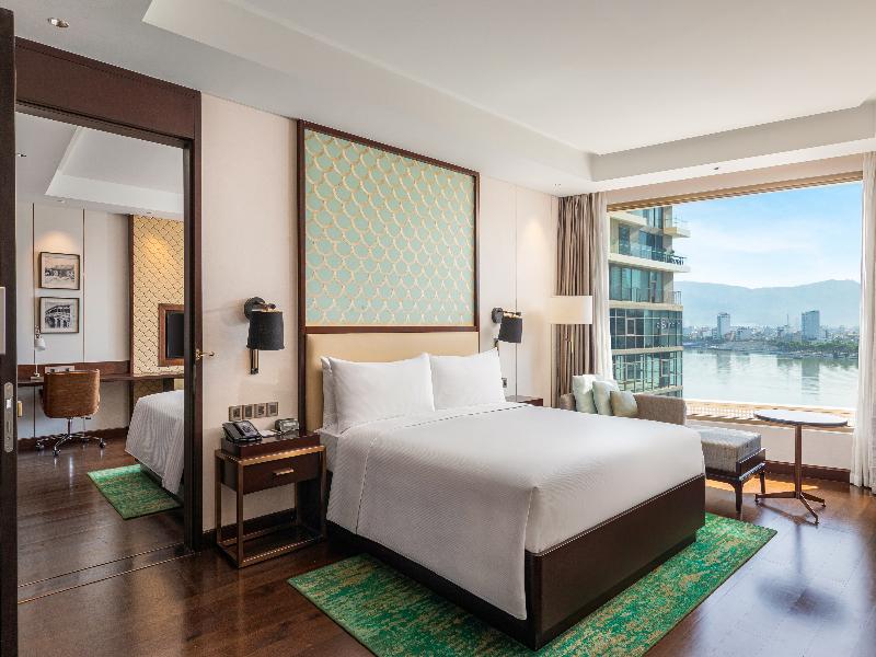 Hilton Da Nang image