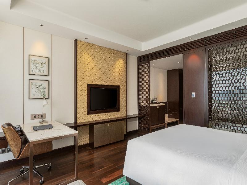 Hilton Da Nang image