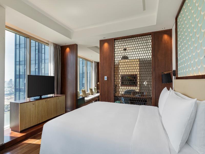 Hilton Da Nang image