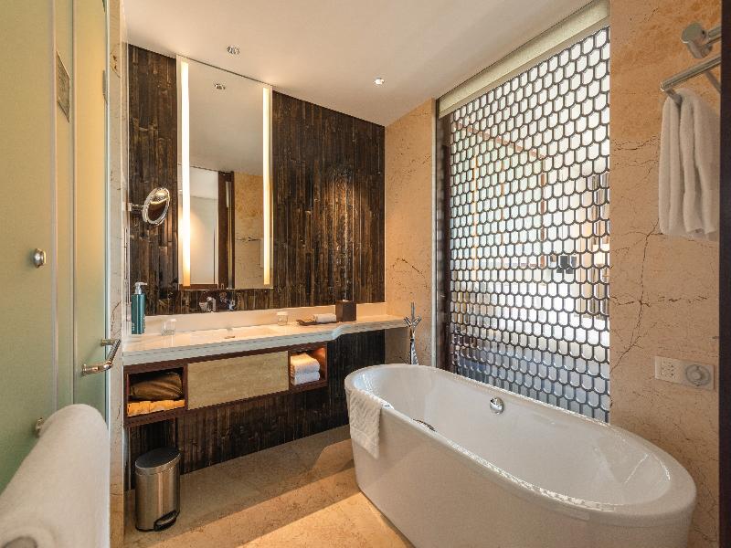 Hilton Da Nang image