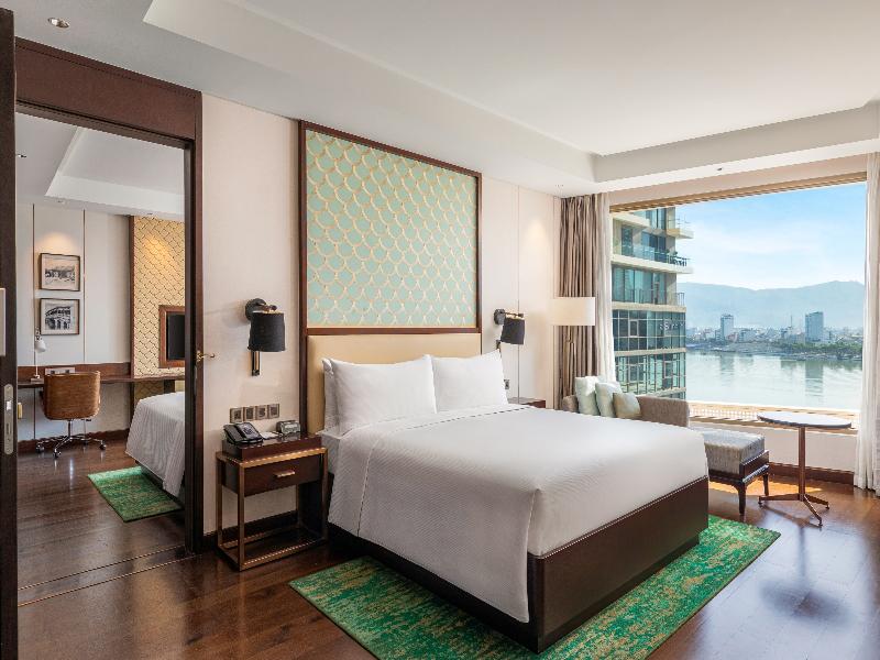 Hilton Da Nang image