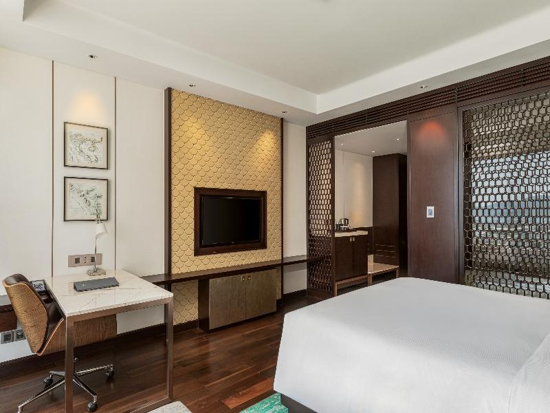 Hilton Da Nang image