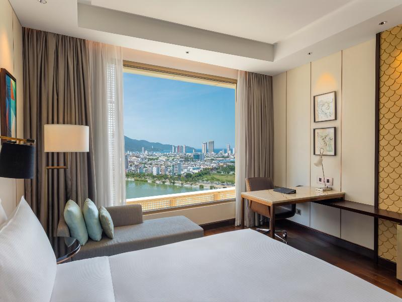 Hilton Da Nang image