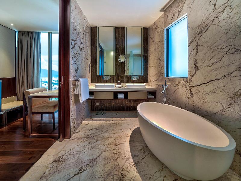 Hilton Da Nang image