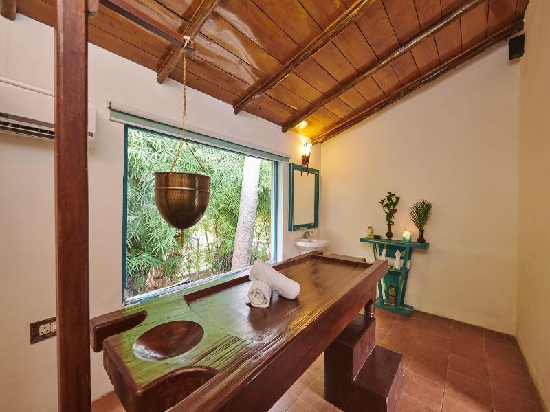 Acorn Hideaway Resort & Spa — photo 8
