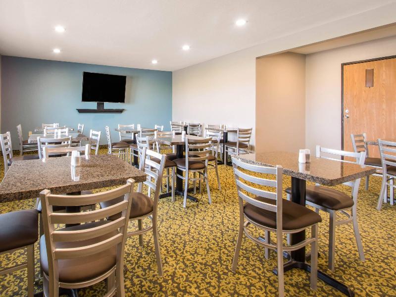 Quality Inn Madison West image