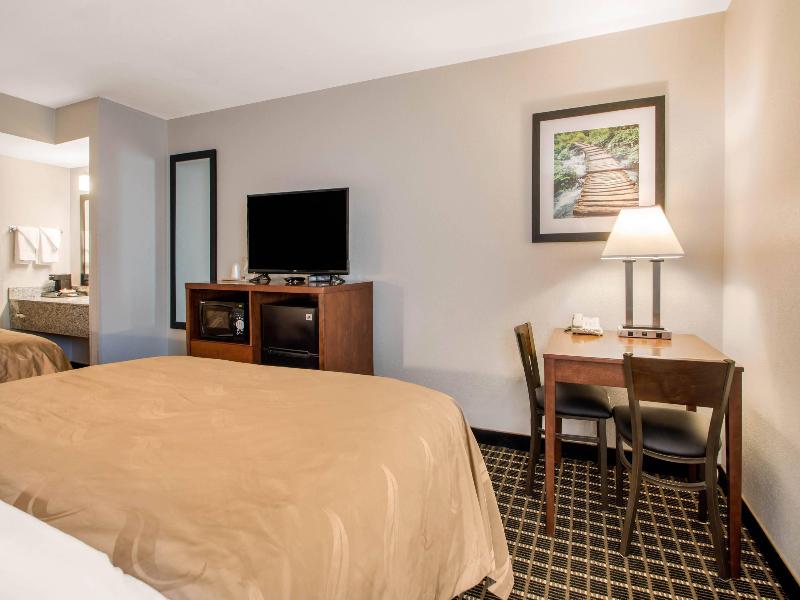 Quality Inn Madison West image