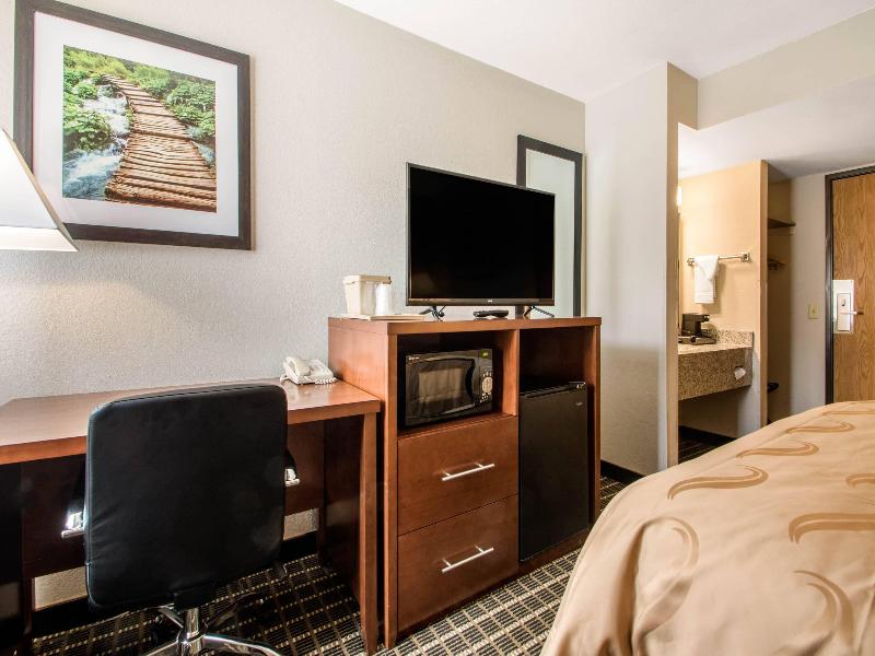 Quality Inn Madison West image