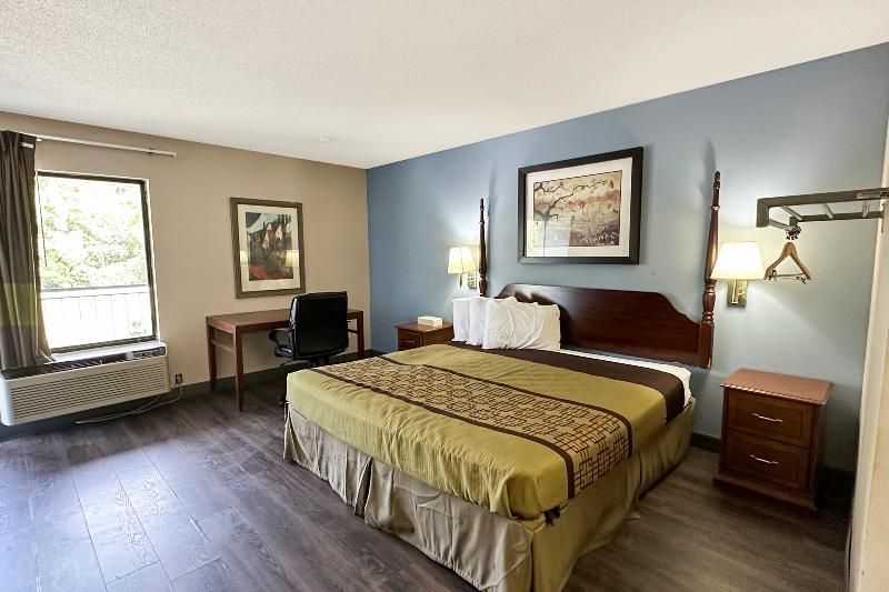 Executive Inn Ridgeway I-77 image