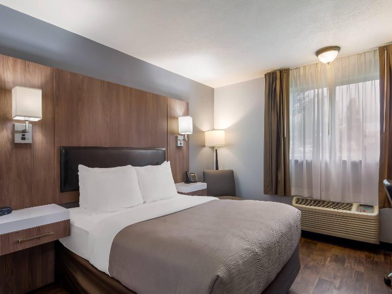 Quality Inn & Suites Silverdale Bangor-Keyport image