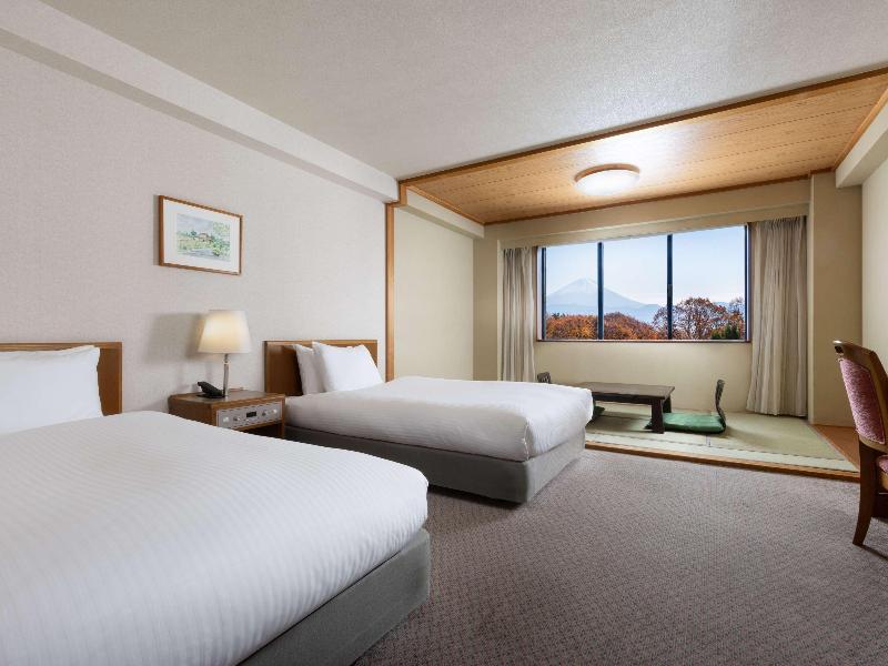 Grand Mercure Yatsugatake Resort & Spa image