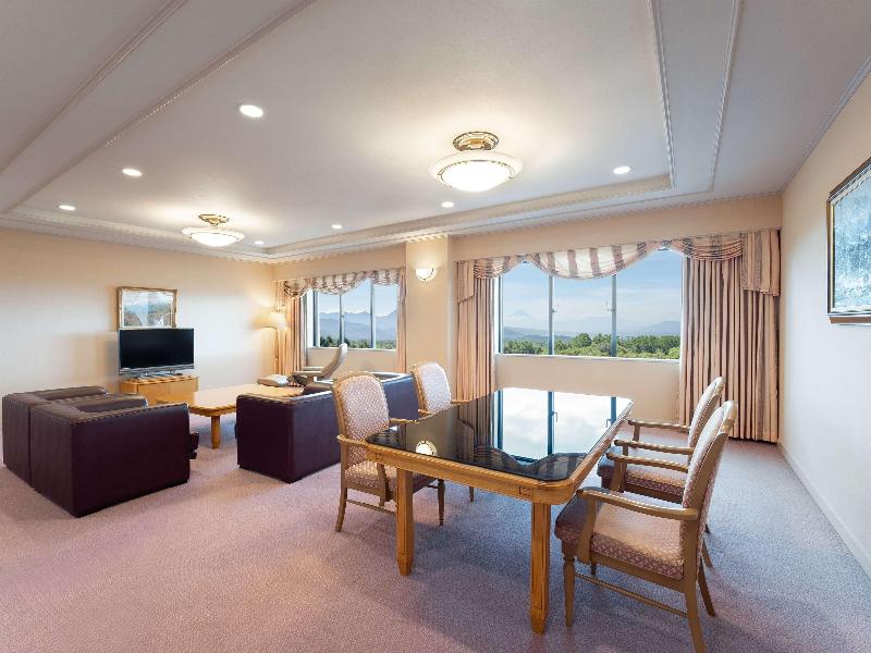 Grand Mercure Yatsugatake Resort & Spa image
