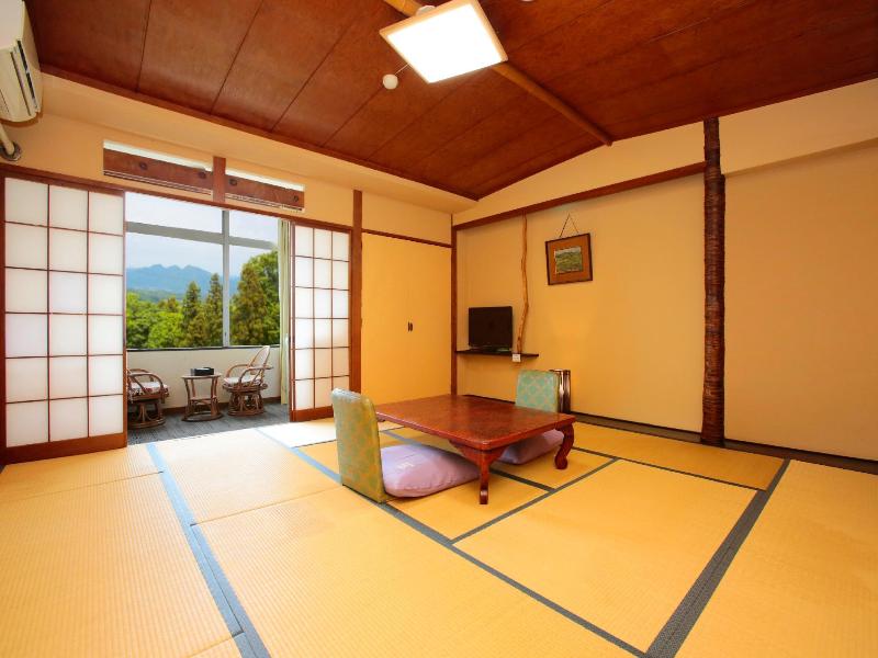 Sanyo Hotel image