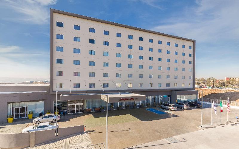 Hampton Inn by Hilton Tijuana image