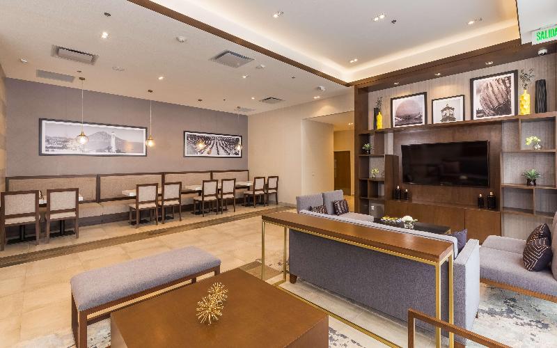 Hampton Inn by Hilton Tijuana image
