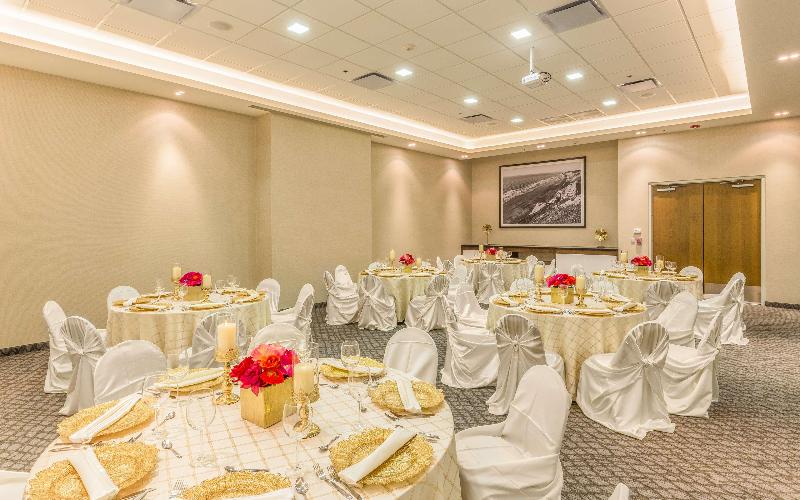 Hampton Inn by Hilton Tijuana image