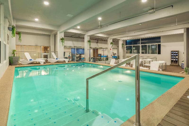 Hampton Inn by Hilton Tijuana image