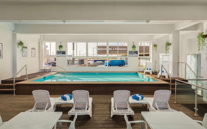 Hampton Inn by Hilton Tijuana image