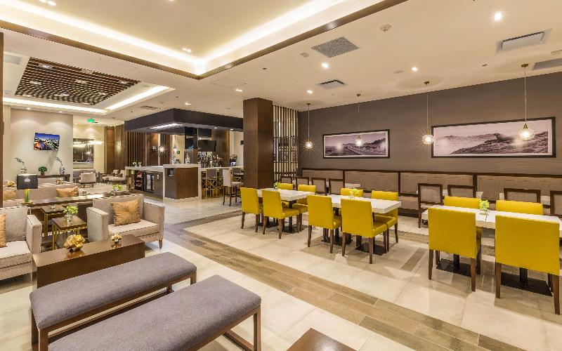 Hampton Inn by Hilton Tijuana image