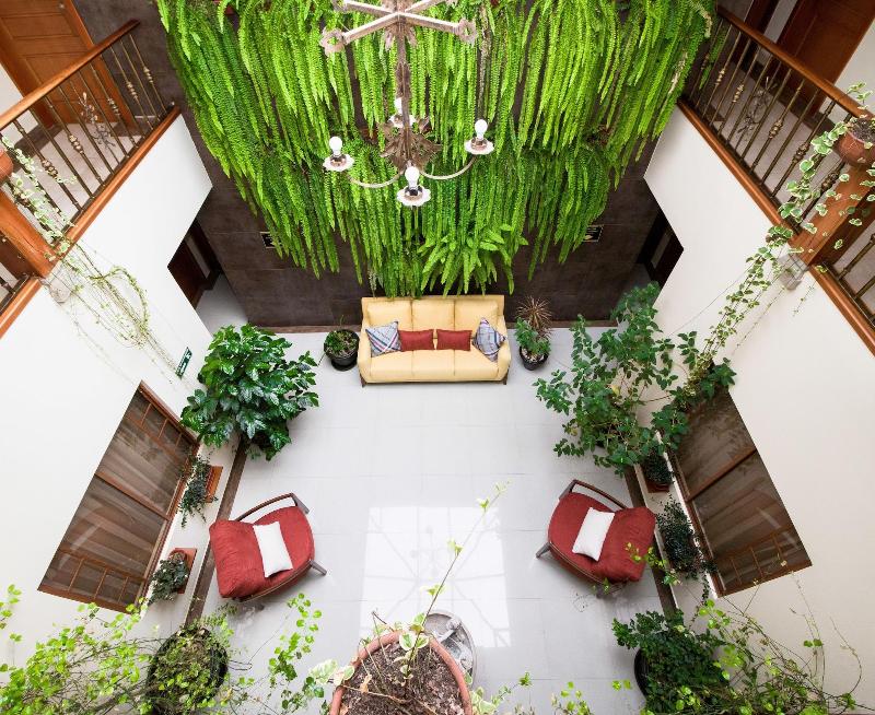 Boutique Castilla De Leon image