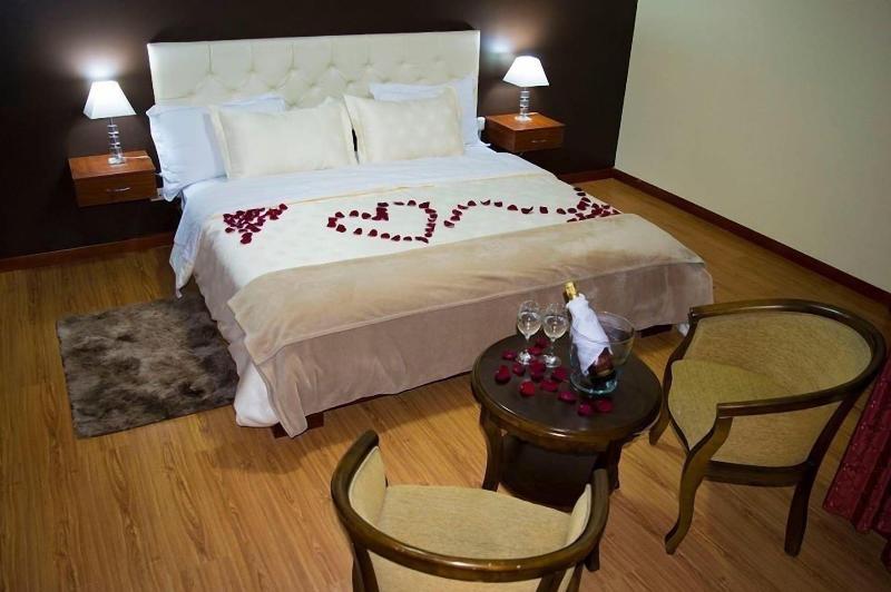 Boutique Castilla De Leon image