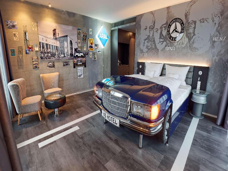 V8 Hotel Motorworld Region Stuttgart, BW Premier image