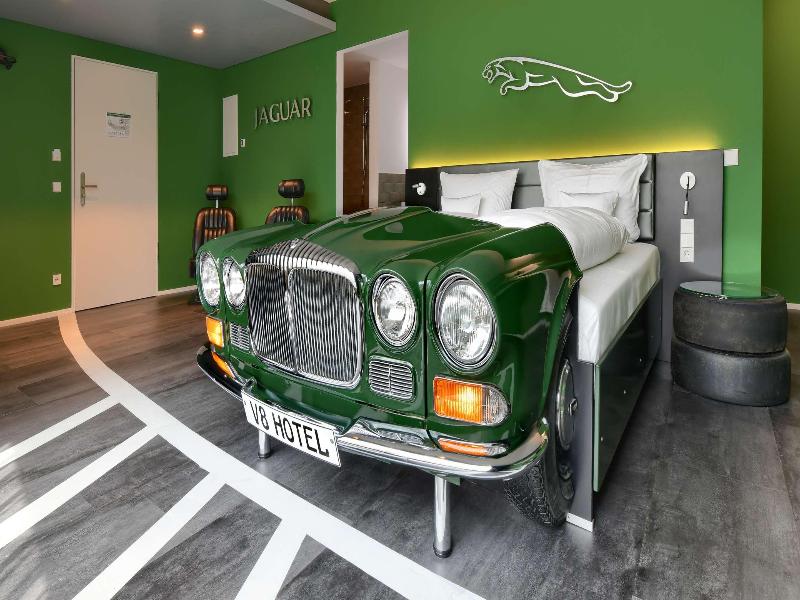 V8 Hotel Motorworld Region Stuttgart, BW Premier image
