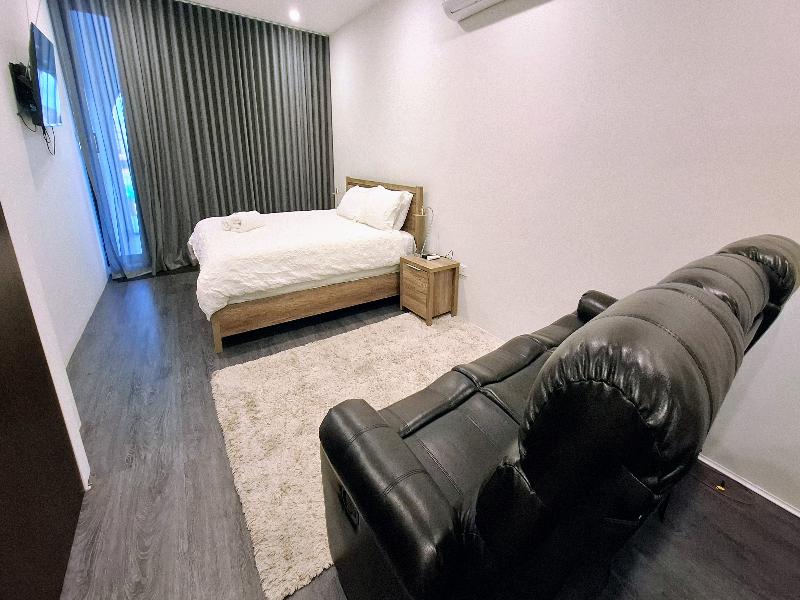 Exodus Dandenong Apartment Hotel image