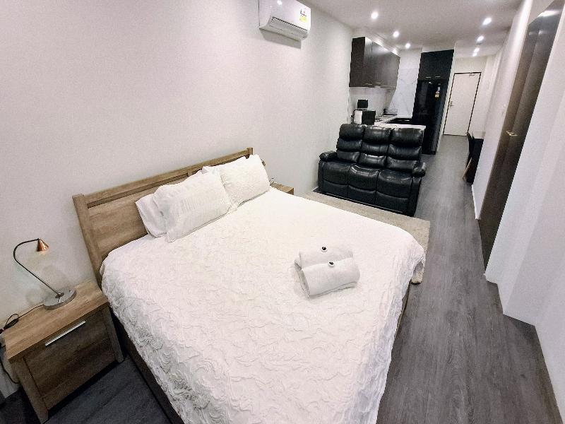 Exodus Dandenong Apartment Hotel image
