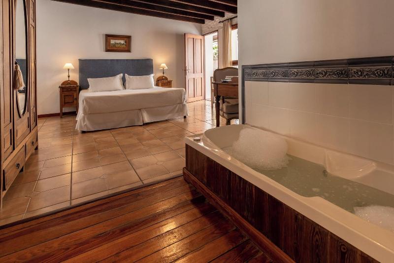 Posada Manuel De Lobo image