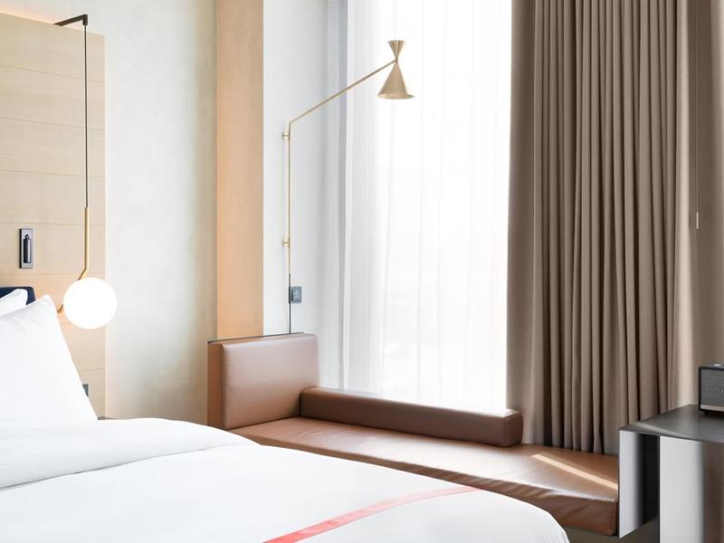 Ruby Emma Hotel Amsterdam by IHG image