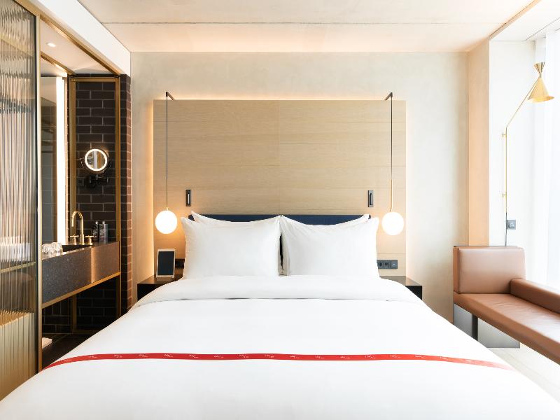 Ruby Emma Hotel Amsterdam by IHG image